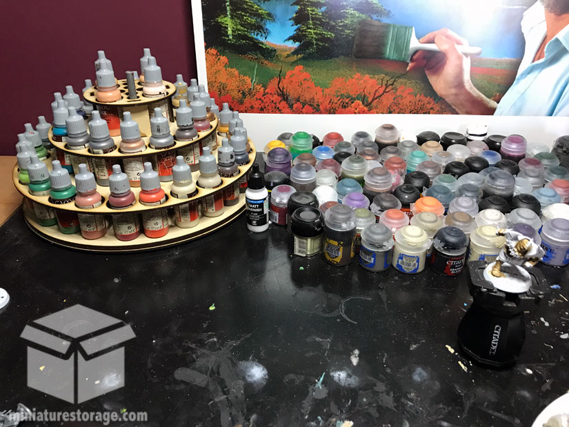 Cutlery boxes apparently make great 5$ paint shelves (or miniature shelves  for that matter) : r/minipainting